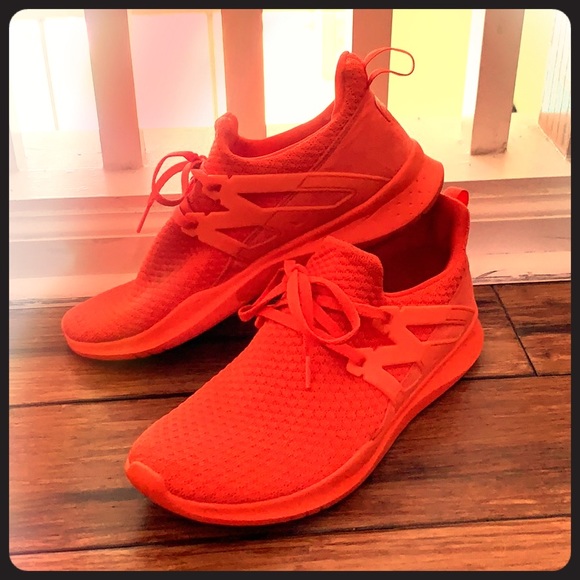 fabletics tennis shoes